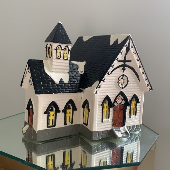 Dept 56‎ Church of the open door 1986 Christmas - Picture 1 of 15